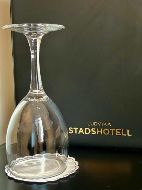 Ludvika Stadshotell Exterior photo